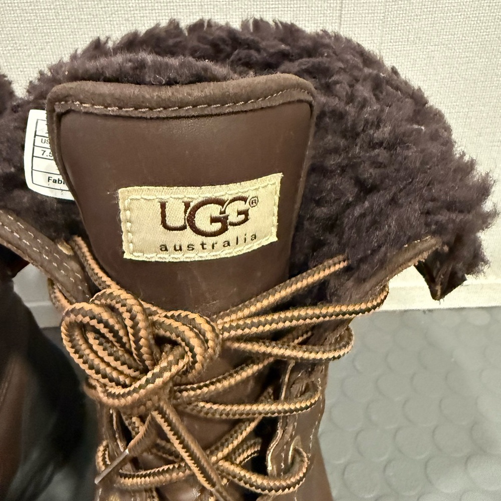 UGG ADIRONDACK 7.5 Women's Outdoor Waterproof Brown Leather Suede Boot Winter - Picture 6 of 16